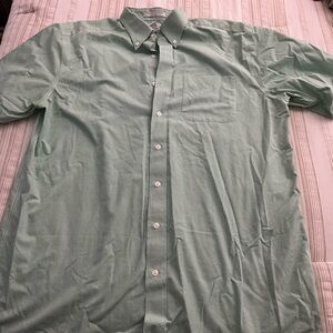 L.L. Bean Light Green Casual Button-Down short sleeve Shirt